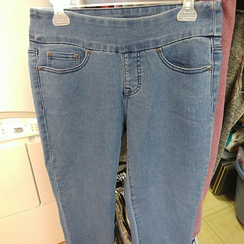 Strechey jeans